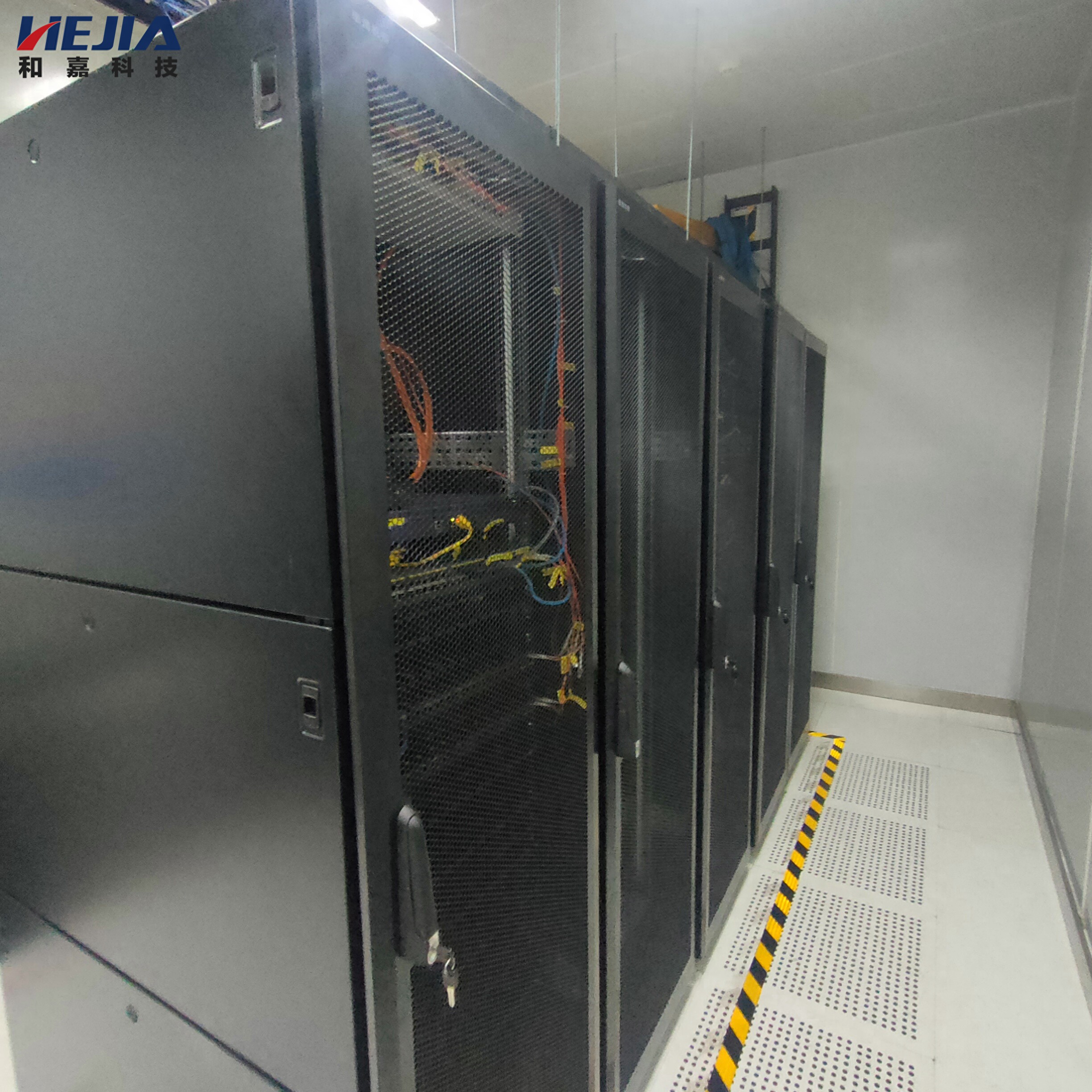 機(jī)房動(dòng)環(huán)監(jiān)控系統(tǒng)配置清單（專業(yè)版）：從核心主機(jī)到智能傳感的全景指南